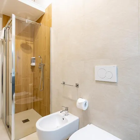 Tiburtina Flat - 600m To Metro B, Terrace, A-c *